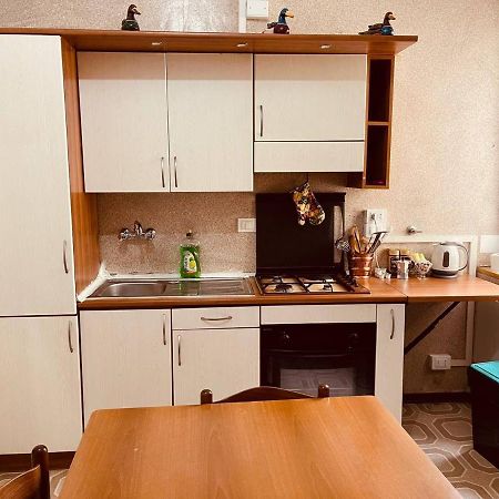 Mh Genova Panzió Kültér fotó
