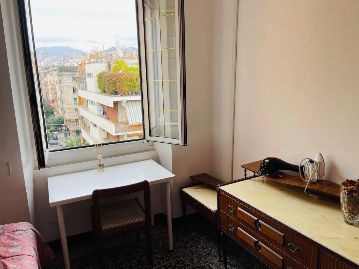 Mh Genova Panzió Kültér fotó