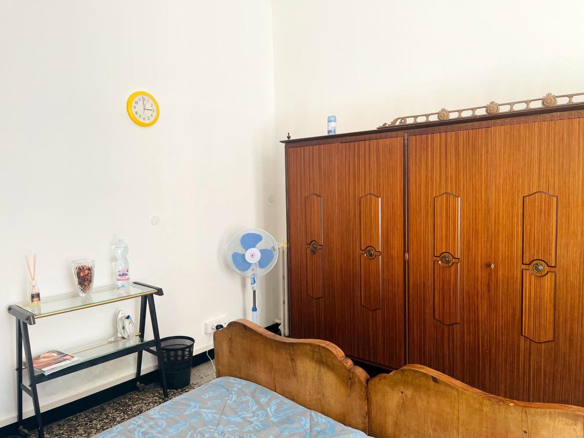 Mh Genova Panzió Szoba fotó